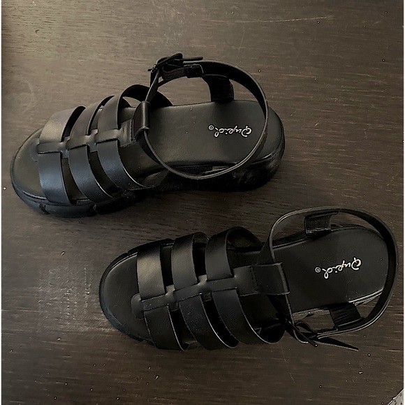 Qupid - Kessy 01 Strappy Black Platform Sandal — BRAND NEW - Picture 2 of 12